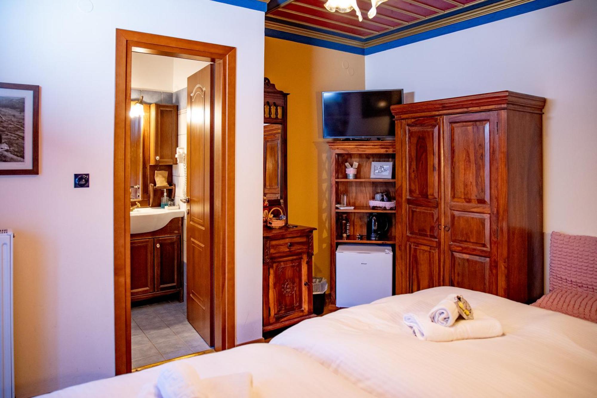 Arktouros Hotel Монодендри Екстериор снимка