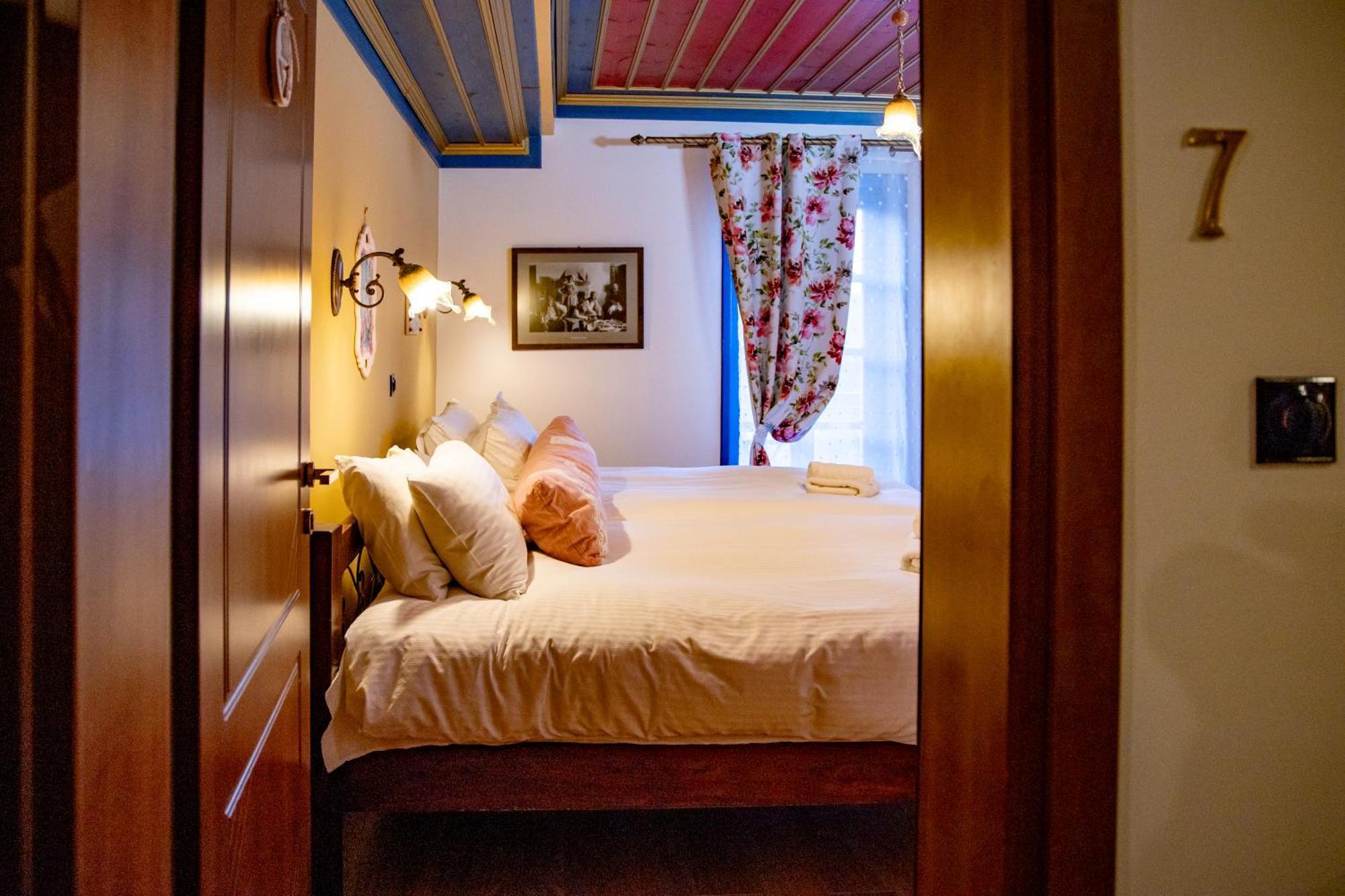 Arktouros Hotel Монодендри Екстериор снимка
